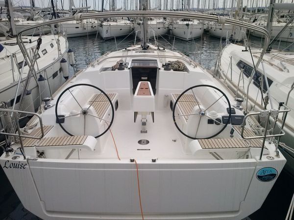 Dufour 382 | Louise
