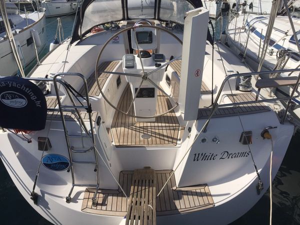 Eminence 40 | White Dreams