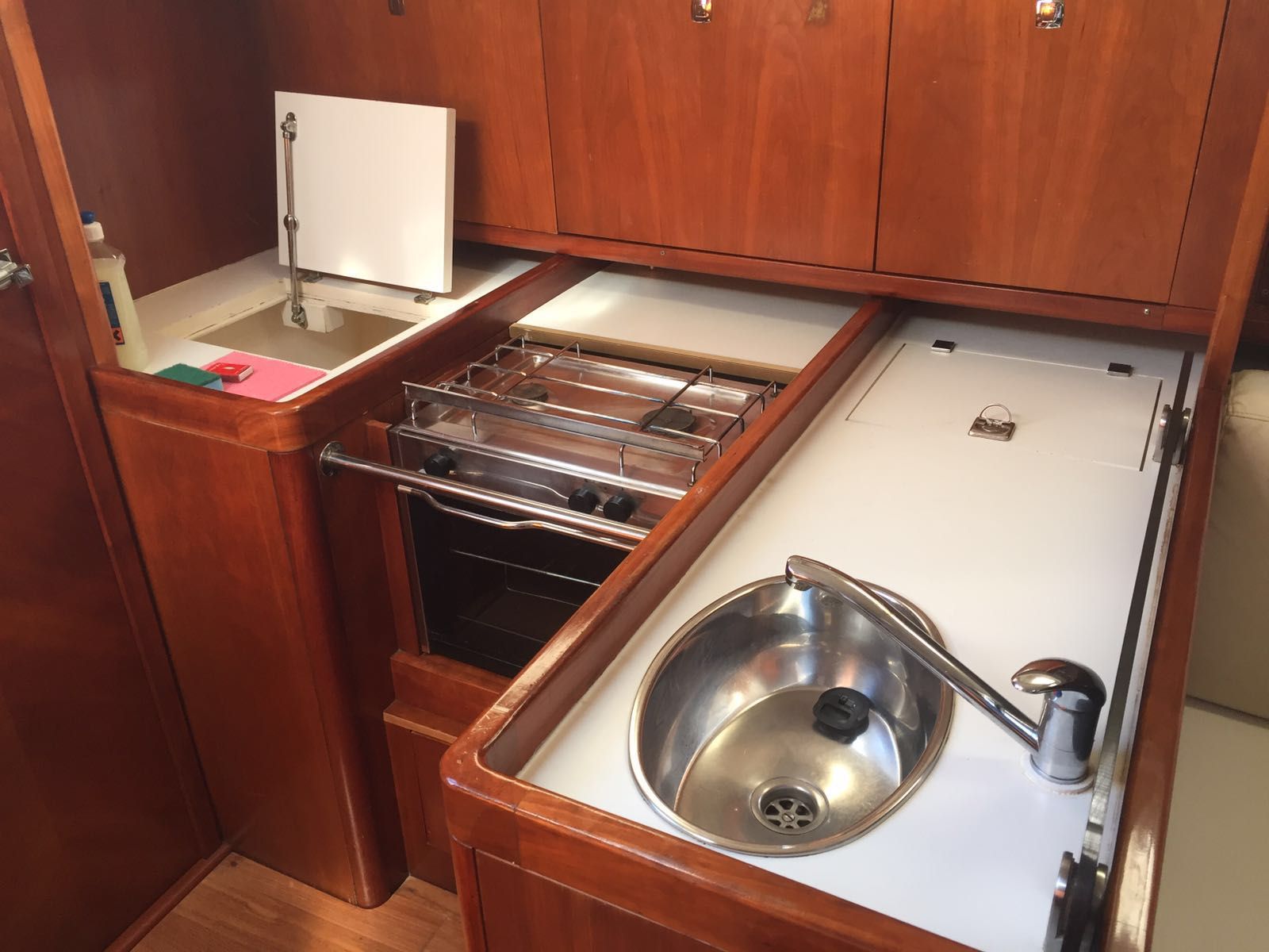 Eminence 40 | White Dreams