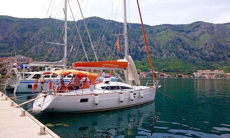 Elan 40 Impression | Orange First