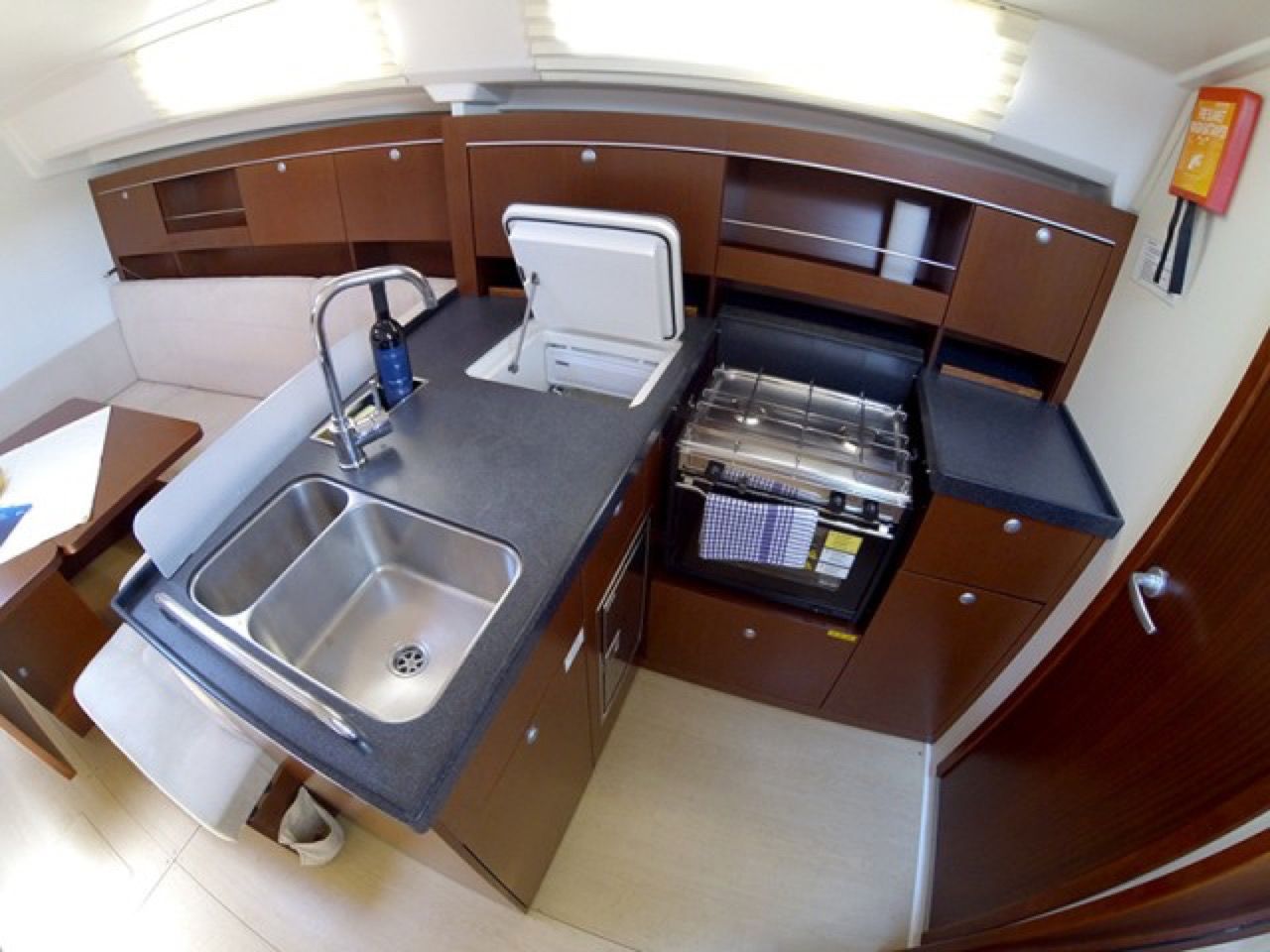 Hanse 385 | Ariel