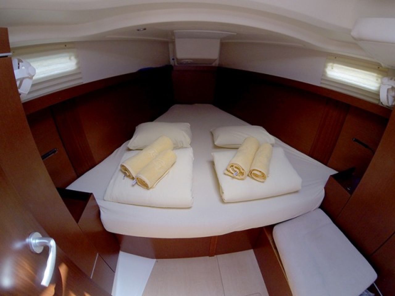 Hanse 385 | Ariel