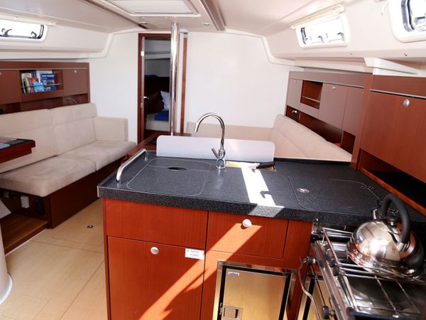 Hanse 385 | Ariel