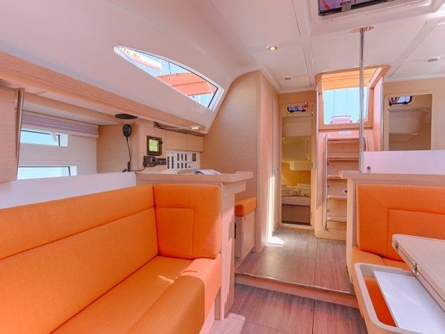 Elan 45 Impression | Lion