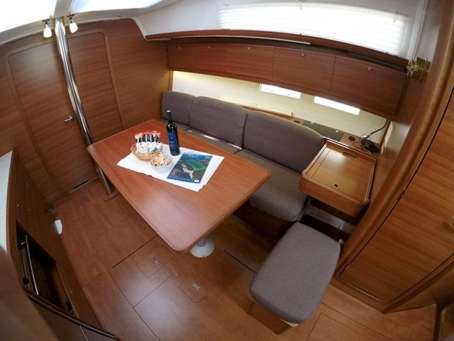 Dufour 382 | Major Tom