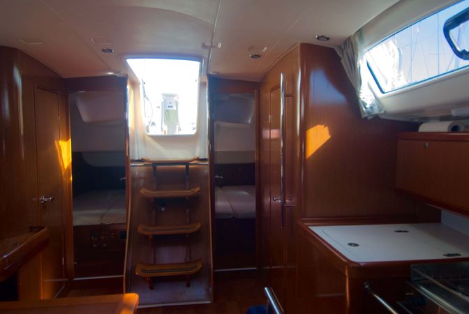 Beneteau Oceanis 43 | Queen Ann