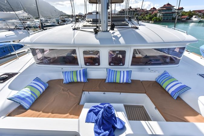 Lagoon 450 | Muzikal