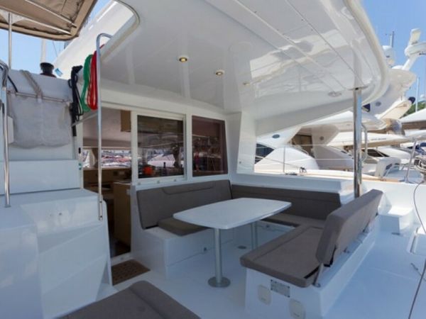 Lagoon 400 S2 | Sunshine