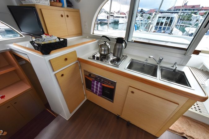 Lagoon 380 S2 | Magikal