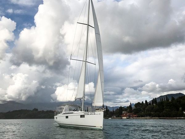Beneteau Oceanis 48 | Blues