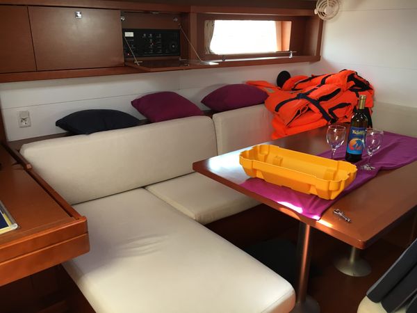 Beneteau Oceanis 48 | Luna Rossa