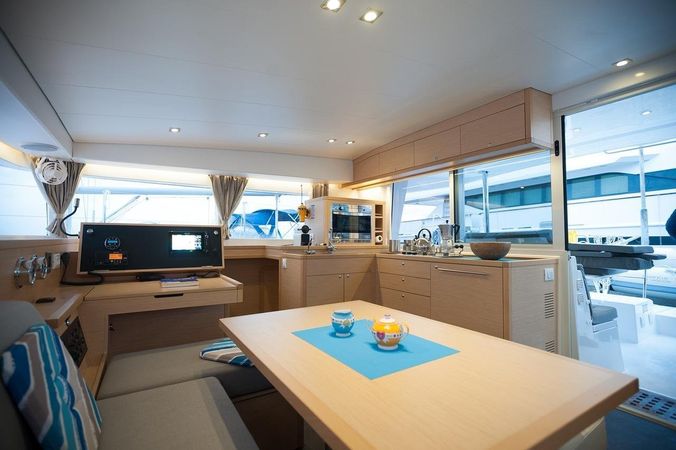 Lagoon 400 S2 | Lady Dom