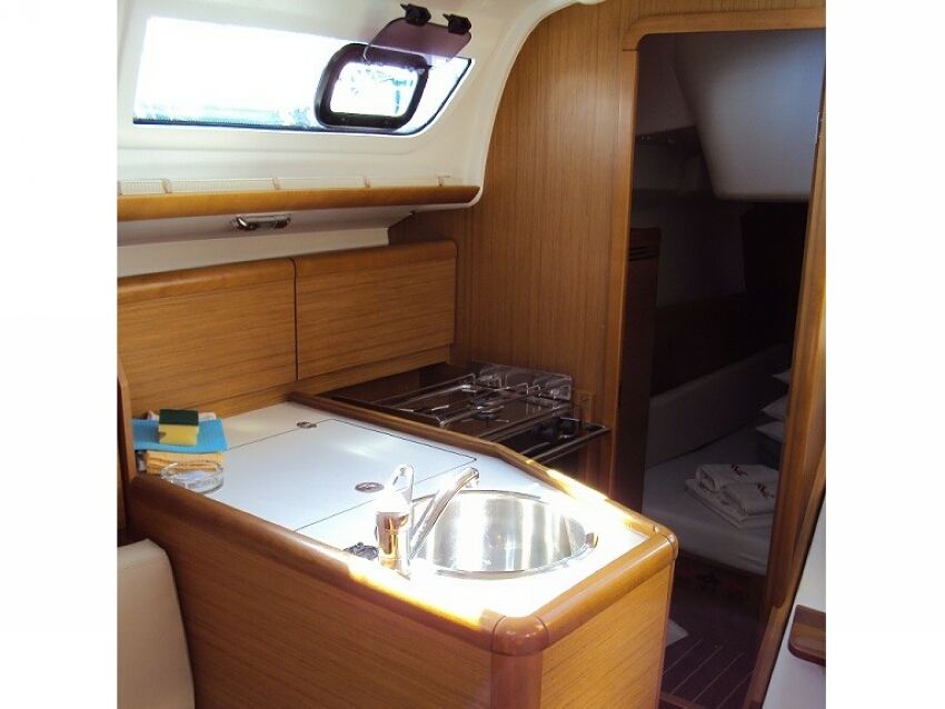 Jeanneau Sun Odyssey 30 | Espresso 2