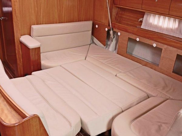 Bavaria Cruiser 46 | Maestral