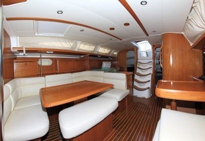 Jeanneau Sun Odyssey 43 | Mantiz