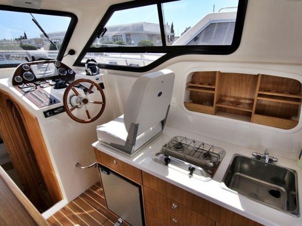 SAS Vektor Adriana 950 | Rava