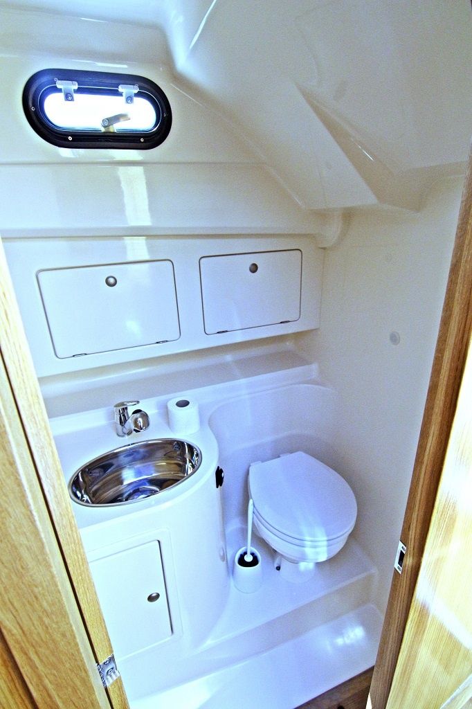 SAS Vektor Adriana 950 | Rava