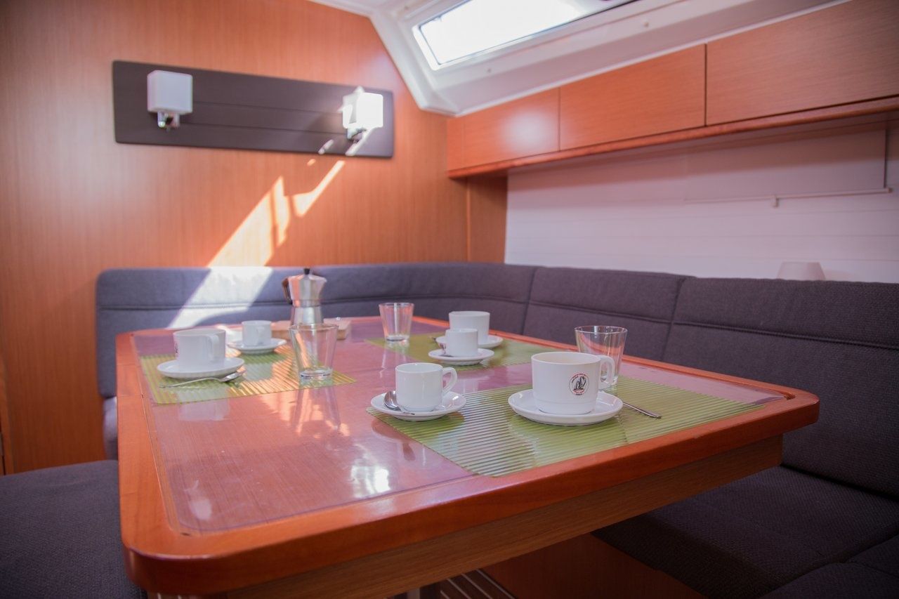 Bavaria Cruiser 46 | Maladroxia