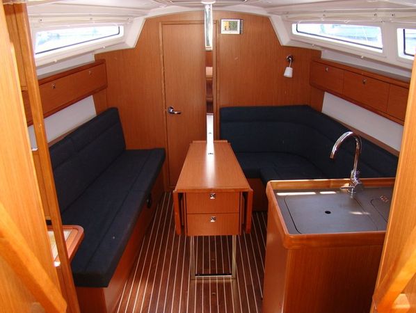 Bavaria Cruiser 33 | Nova