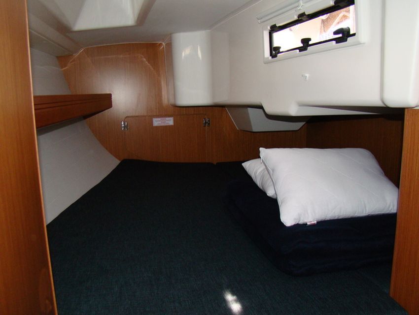 Bavaria Cruiser 33 | Nova