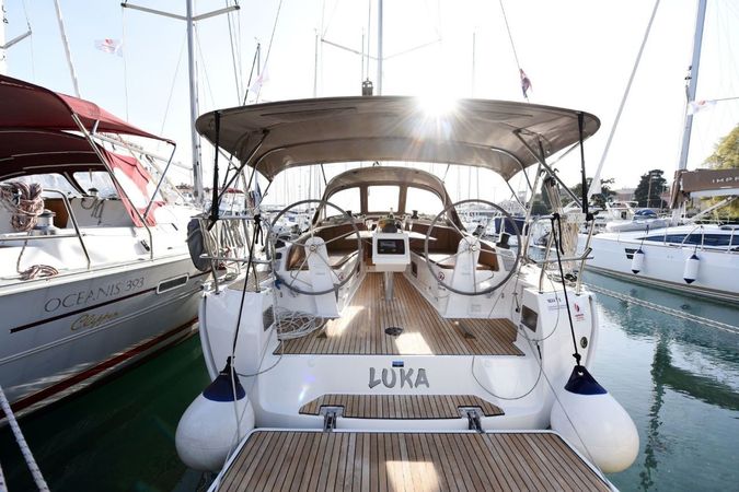 Bavaria Cruiser 37 | Luka