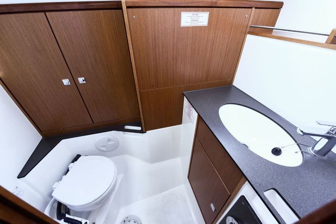 Bavaria Cruiser 37 | Luka