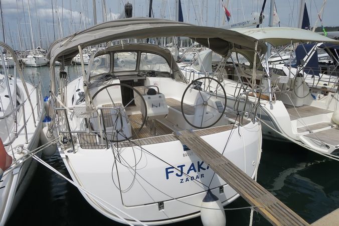 Bavaria Cruiser 37 | Fjaka