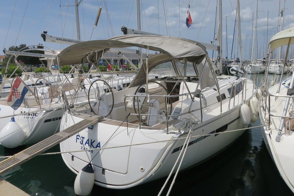 Bavaria Cruiser 37 | Fjaka