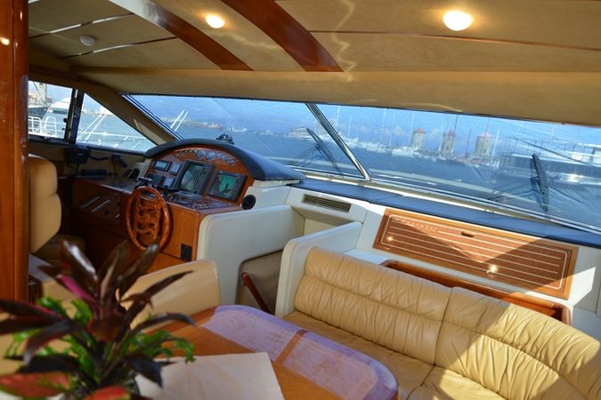 Ferretti 68 | Mary