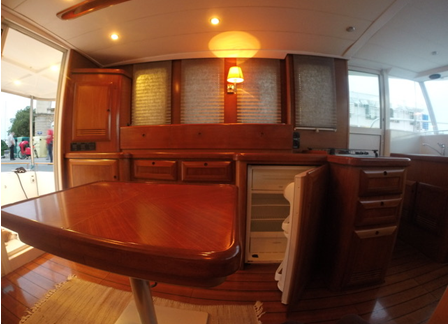 Beneteau Swift Trawler 42 | Skitnica