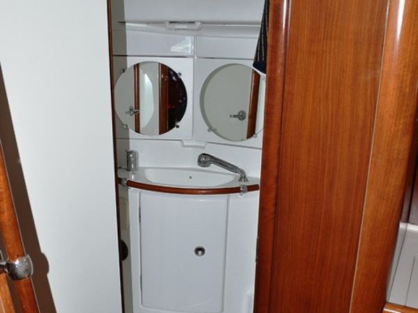 Beneteau Oceanis Clipper 423 | Brava