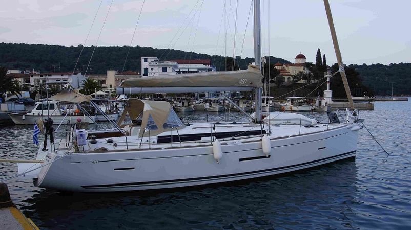 Dufour 450 | Maroussa