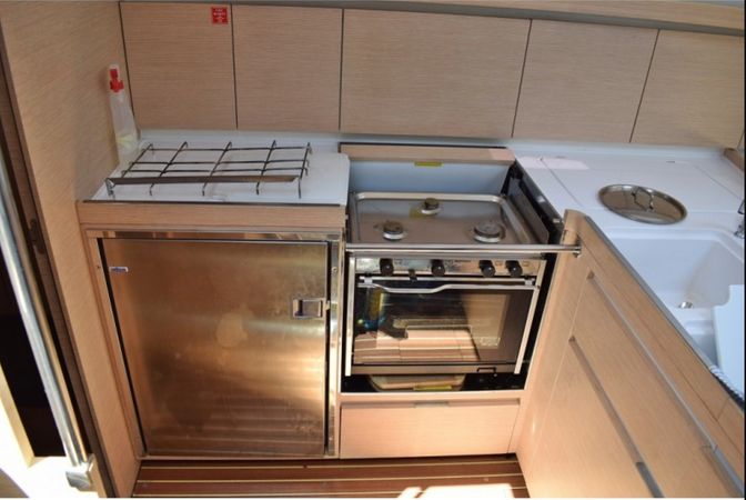 Elan 45 Impression | Six Friends