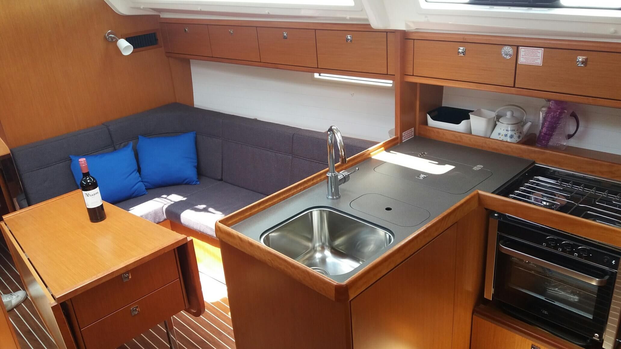 Bavaria Cruiser 37 | Aurora