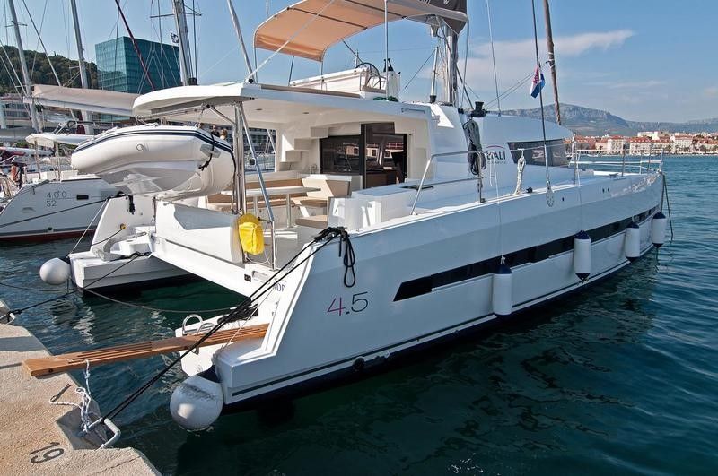 Bali 4.5 | Adria Chicha