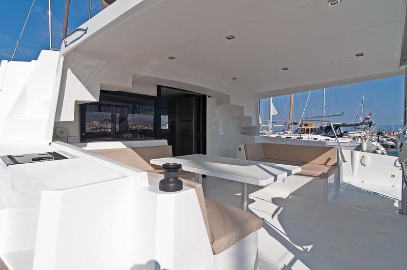 Bali 4.5 | Adria Chicha