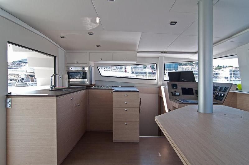 Bali 4.5 | Adria Chicha