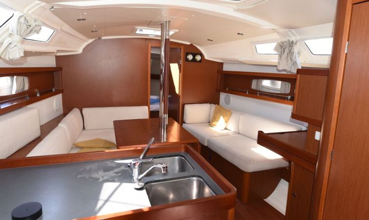 Beneteau Oceanis 37 | Galene