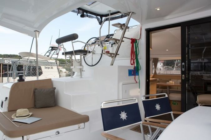 Lagoon 42 | Galapagos