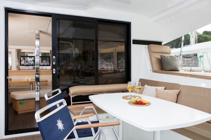 Lagoon 42 | Galapagos