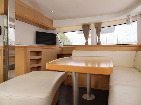 Lagoon 42 | Galapagos