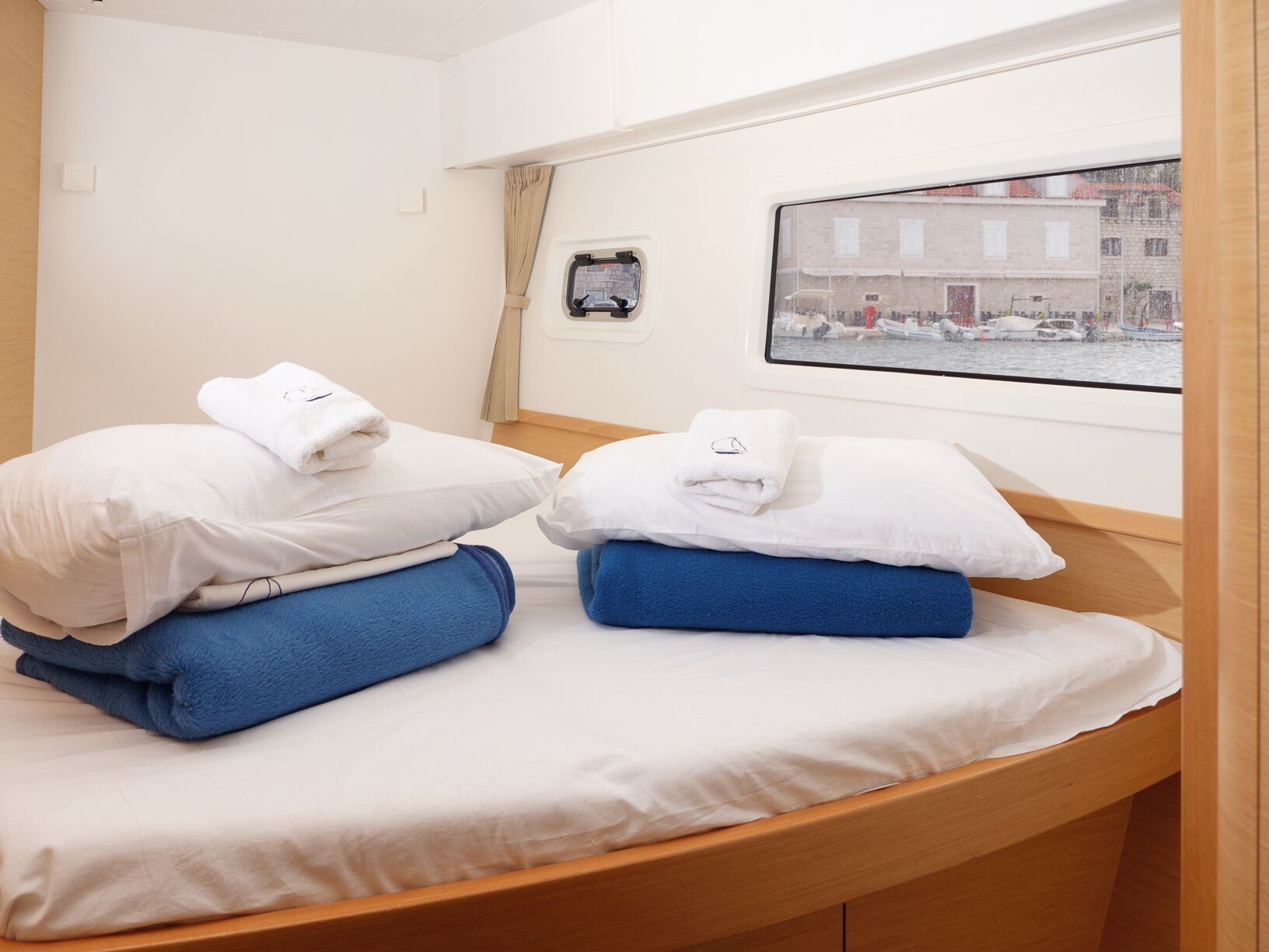 Lagoon 42 | Galapagos