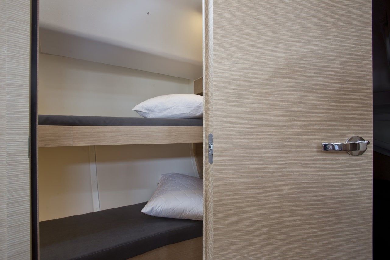 Elan 50 Impression | Vuschi