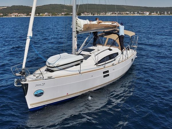 Elan 40 | Lyra