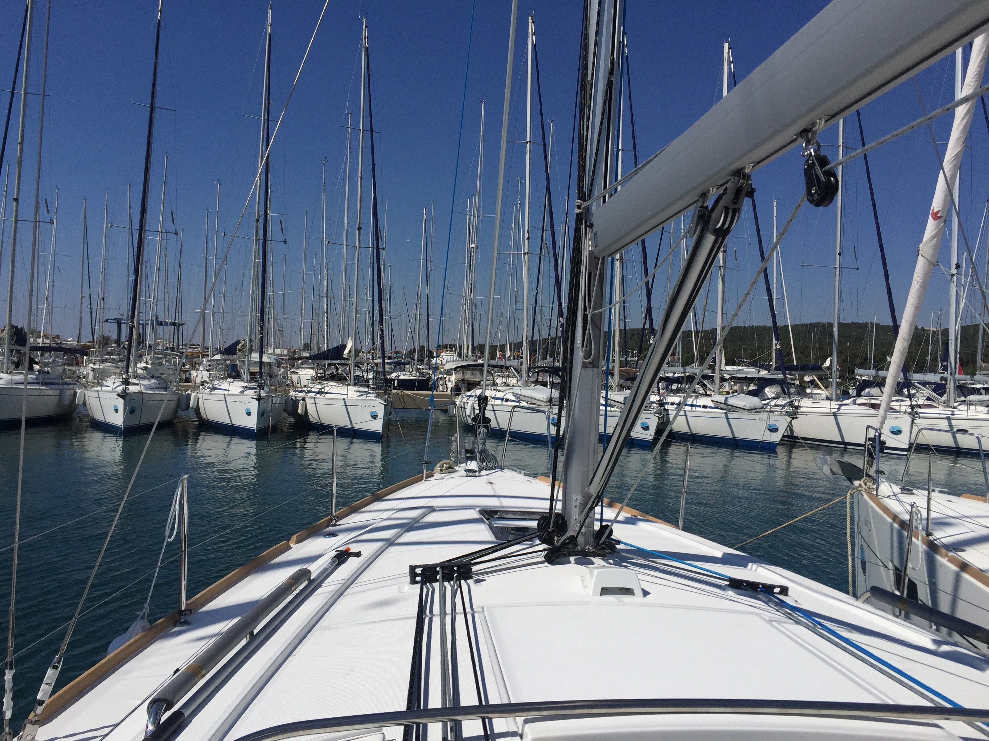 Beneteau Oceanis 38 | Aura