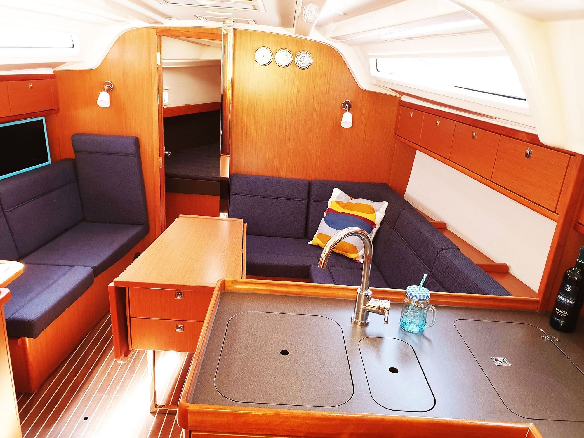 Bavaria Cruiser 37 | Smiley