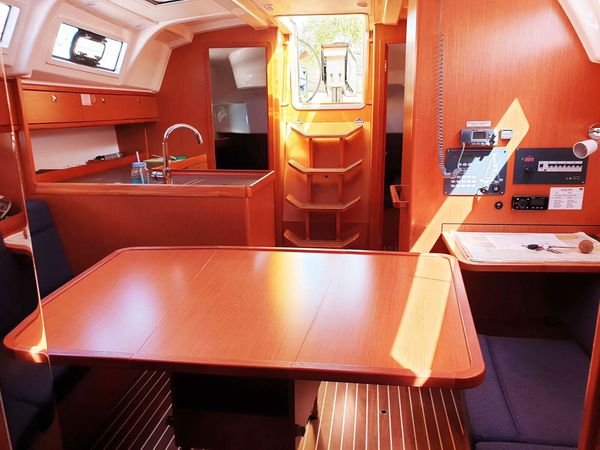 Bavaria Cruiser 37 | Smiley