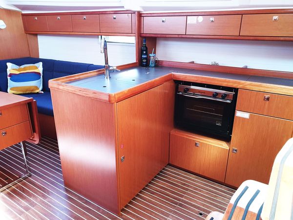 Bavaria Cruiser 37 | Smiley
