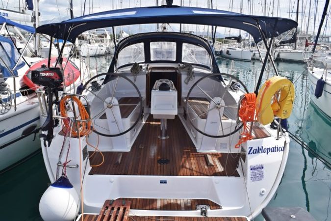 Bavaria Cruiser 37 | Zaklopatica