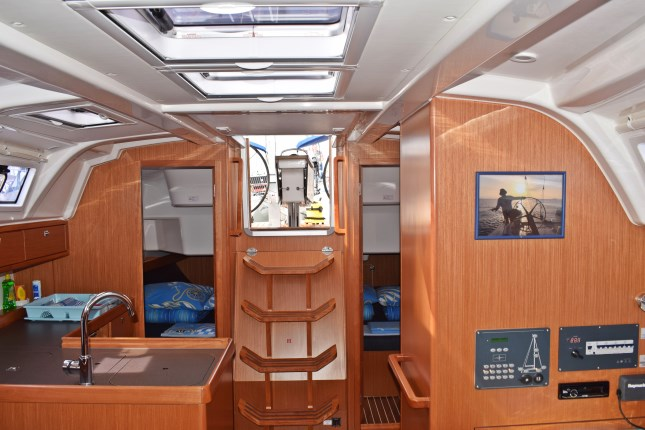 Bavaria Cruiser 37 | Zaklopatica